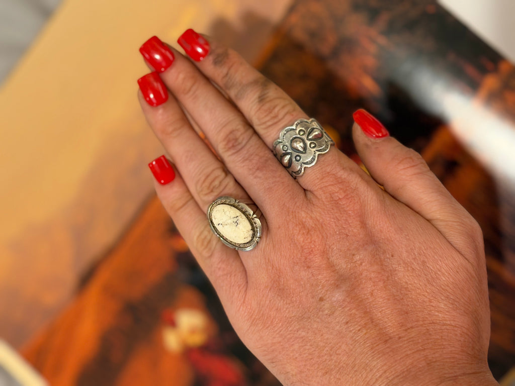 White buffalo ring native