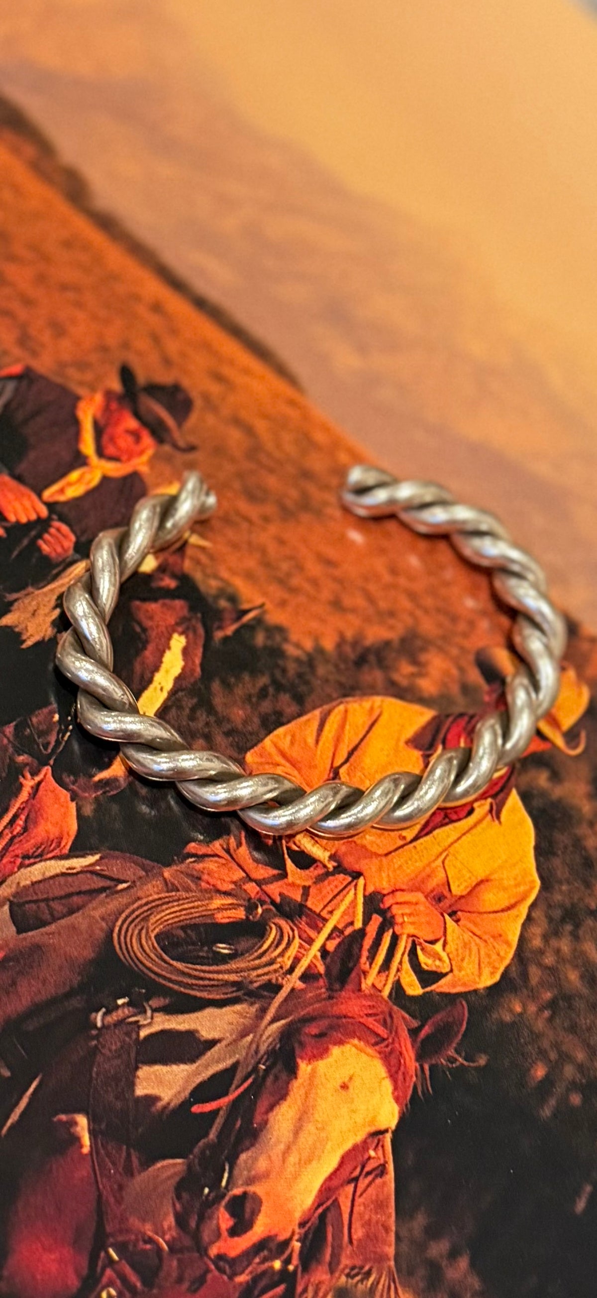 Numi Olive twisted wire cuff