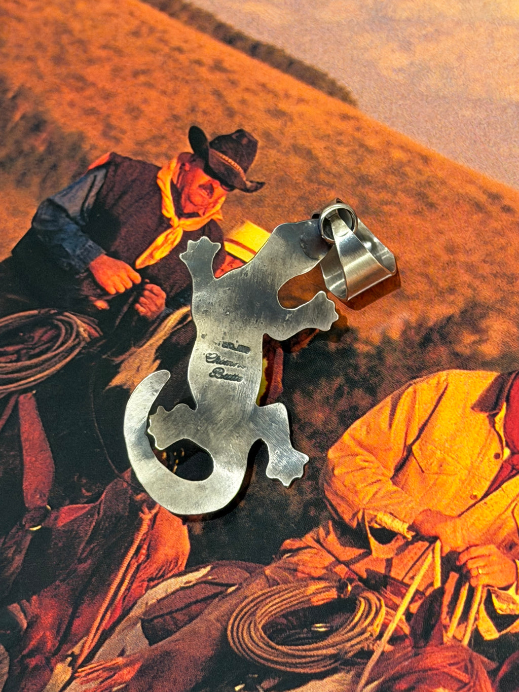 Chimney Butte lizard pendant