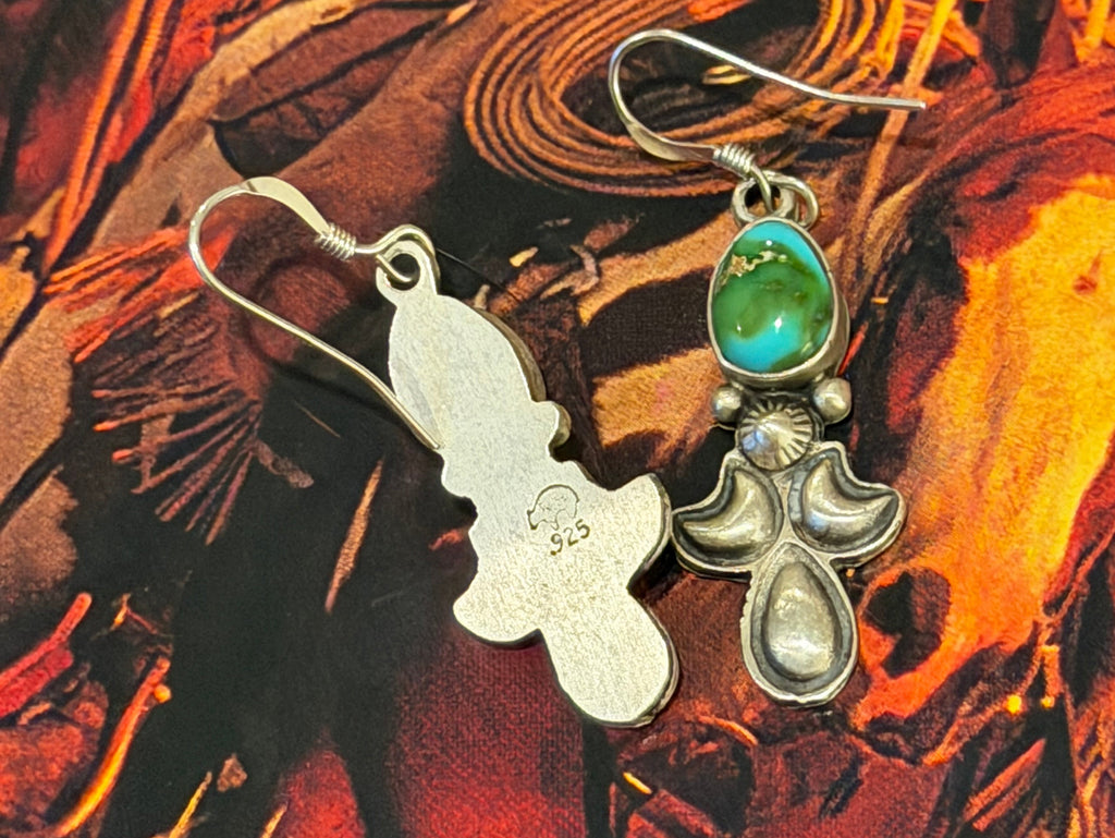 Native Made. Sanoran Gold earrings